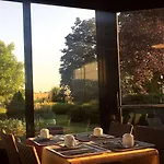 Hotel Kyriad Angouleme Nord Champniers- & 3*
