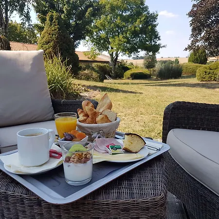 Kyriad Angouleme Nord Champniers- & 3*