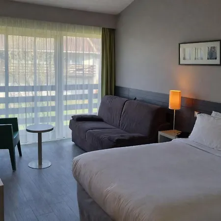 Kyriad Angouleme Nord Champniers- & Otel