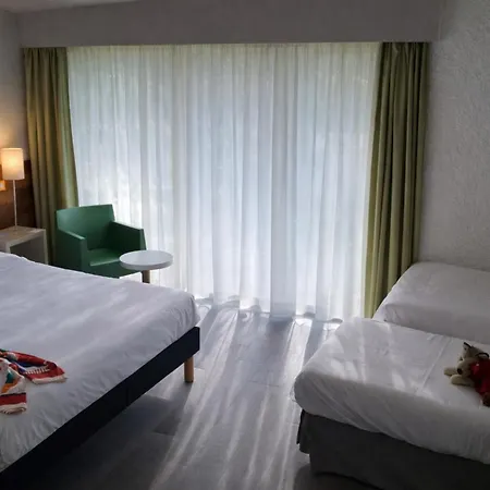 Otel Kyriad Angouleme Nord Champniers- &