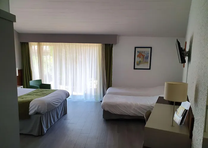 Kyriad Angoulême Nord Champniers- Hôtel&résidence Champniers (Charente)