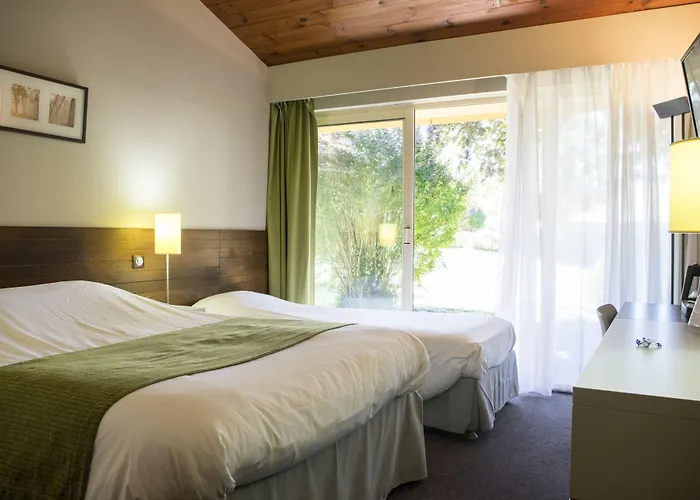 Hotel Kyriad Angoulême Nord Champniers- Hôtel&résidence 3*