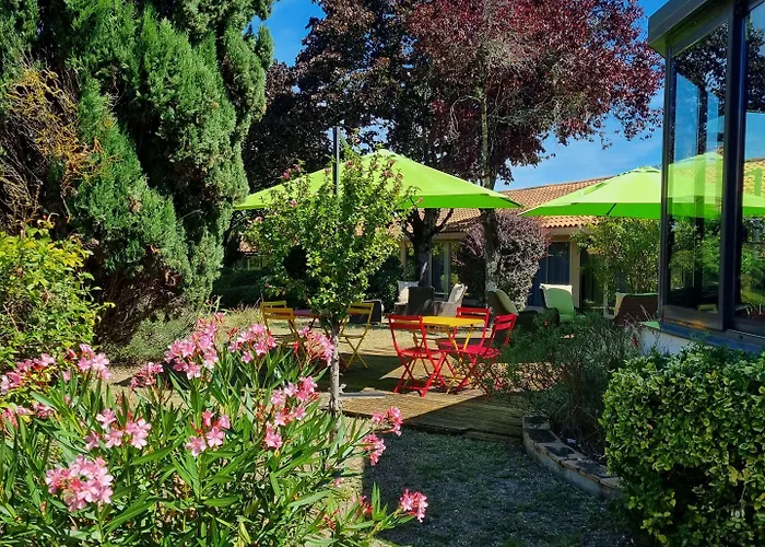 Kyriad Angoulême Nord Champniers- Hôtel&résidence Hotel 3*