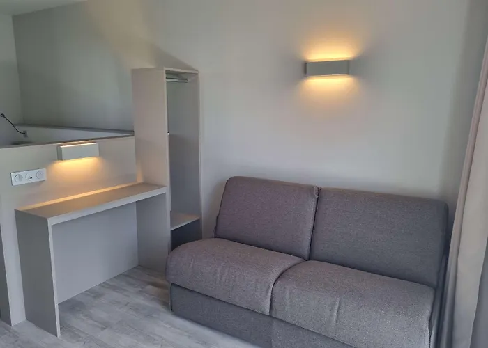 Kyriad Angoulême Nord Champniers- Hôtel&résidence