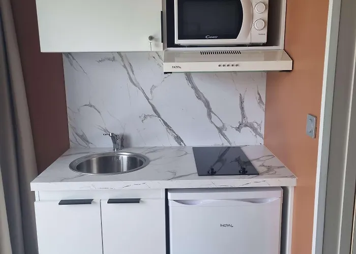 Kyriad Angoulême Nord Champniers- Hôtel&résidence Champniers (Charente)