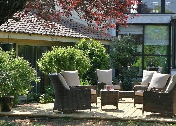 Kyriad Angoulême Nord Champniers- Hôtel&résidence