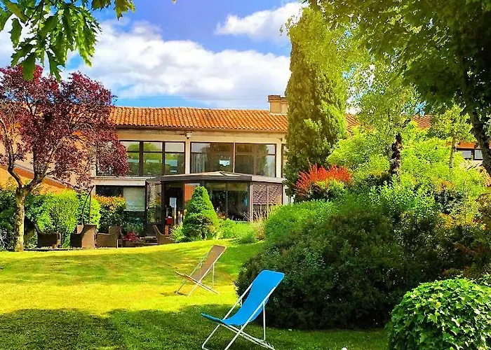 Hotel Kyriad Angoulême Nord Champniers- Hôtel&résidence 3*